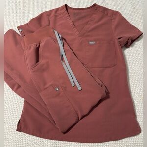 XS Figs Core Mauve Scrub Set